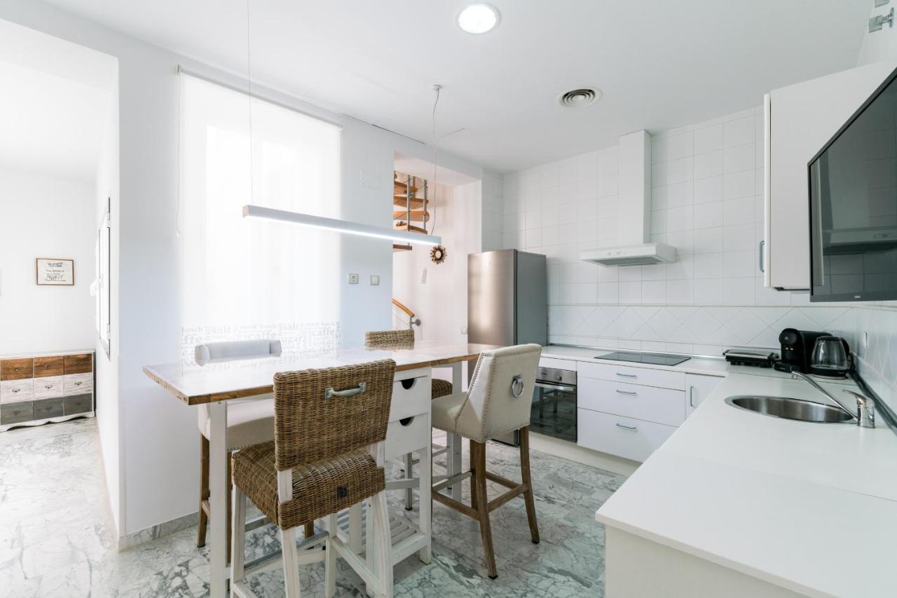 Veoapartment Ciriaco Севиля Екстериор снимка