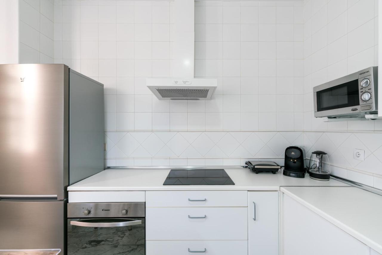 Veoapartment Ciriaco Севиля Екстериор снимка