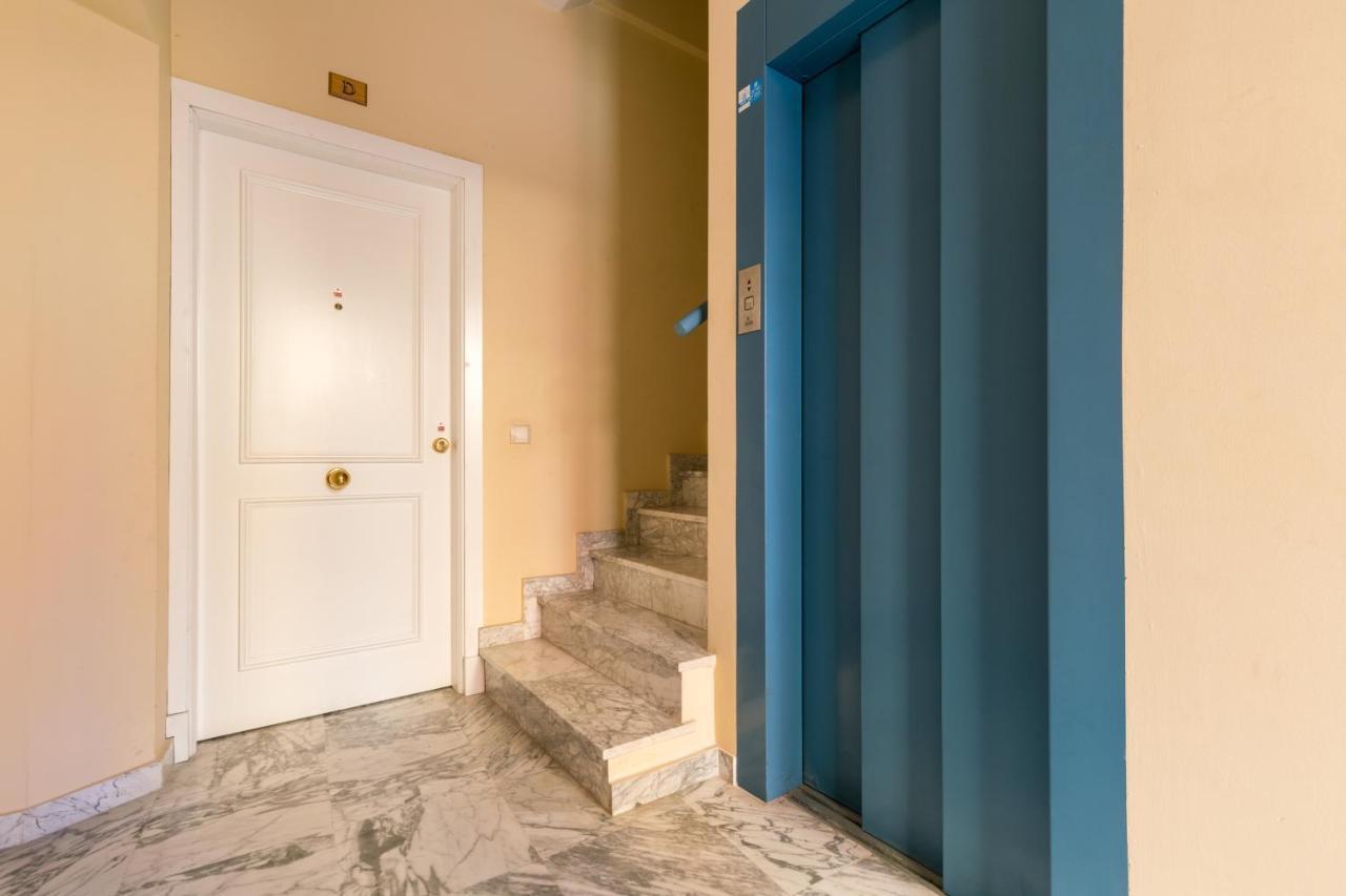 Veoapartment Ciriaco Севиля Екстериор снимка