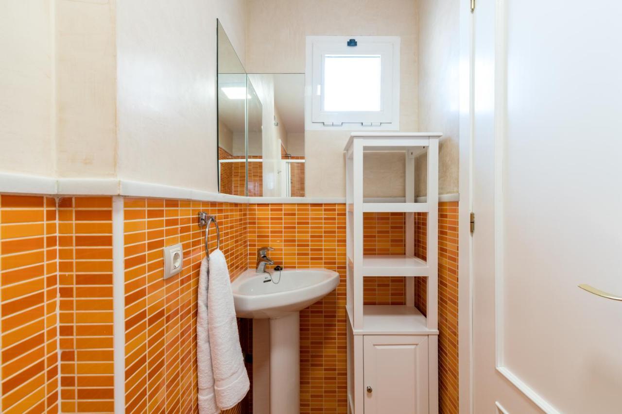 Veoapartment Ciriaco Севиля Екстериор снимка